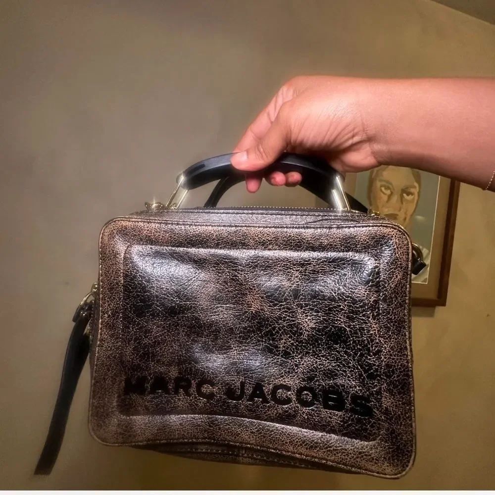 Marc Jacobs Textured Brown Leather Bag